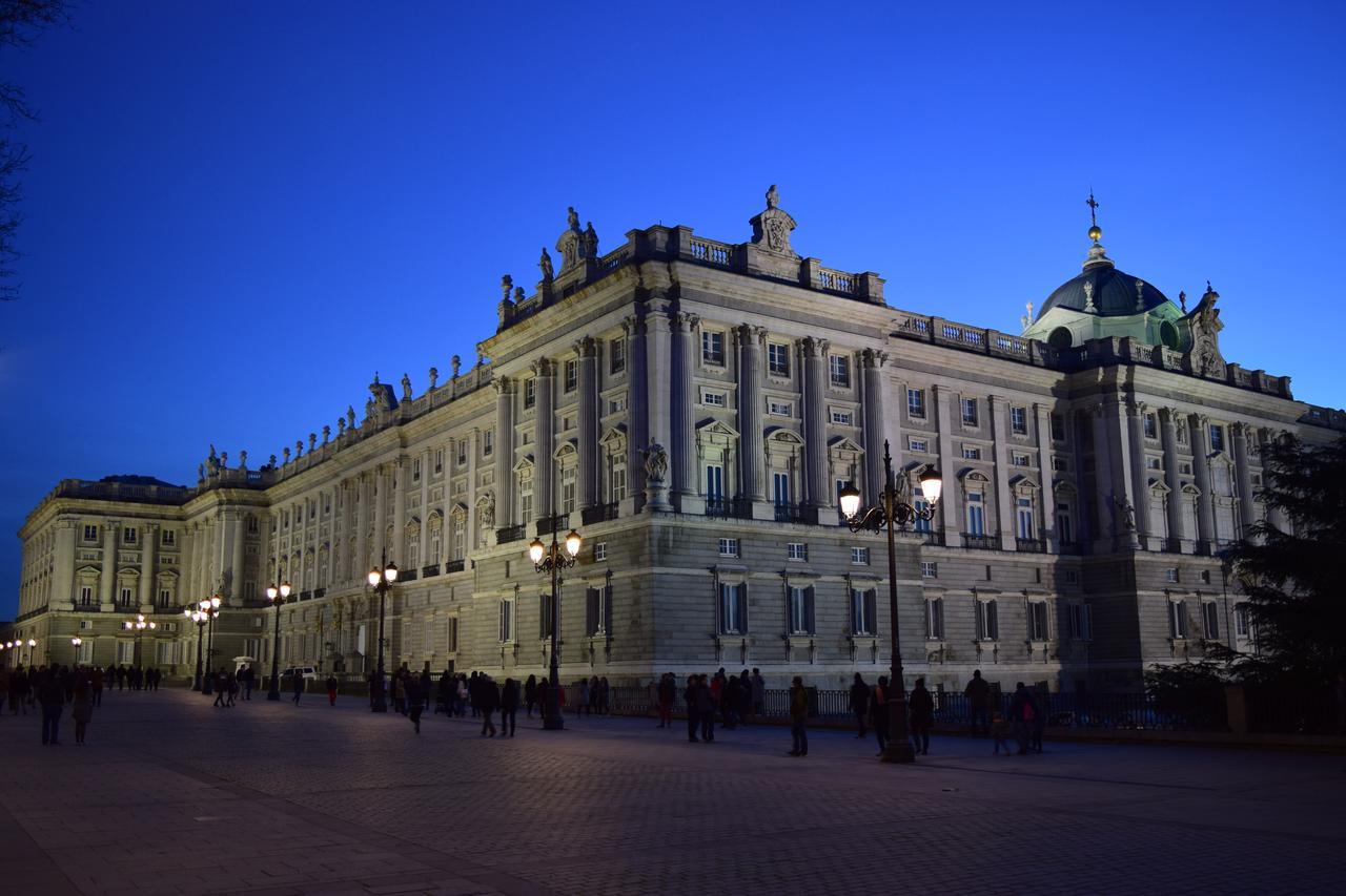 Bed and breakfast Suites Gran Via Madrid